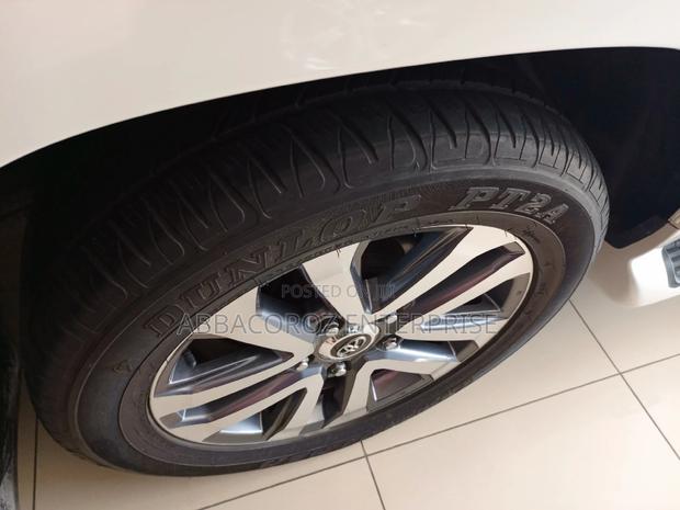 Toyota Land Cruiser 4.6 V8 ZX 2020 Pearl