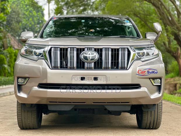 Used 2018 Toyota Land Cruiser Prado Beige: Pre-Owned SUV for Sale