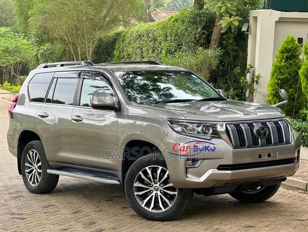 Used 2018 Toyota Land Cruiser Prado Beige: Pre-Owned SUV for Sale