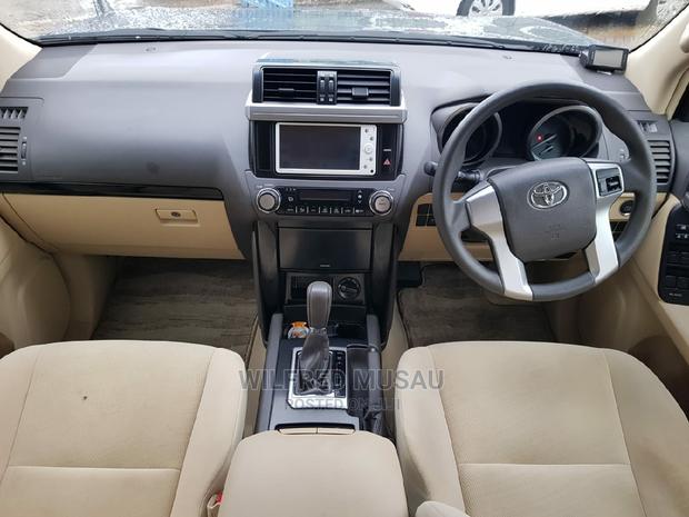 Used Toyota Land Cruiser Prado 2016 - Gray - Great Condition