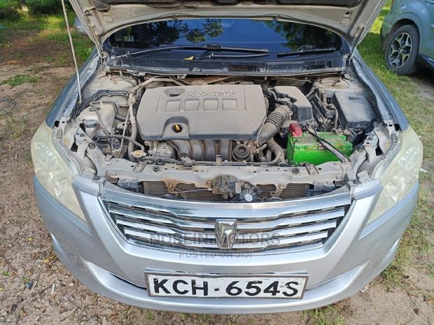 Pre-owned 2009 Toyota Premio Silver - Luxury Sedan for Sale
