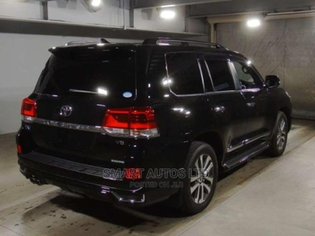 Pre-Owned 2016 Toyota Land Cruiser Black - Off-Road Vehicle