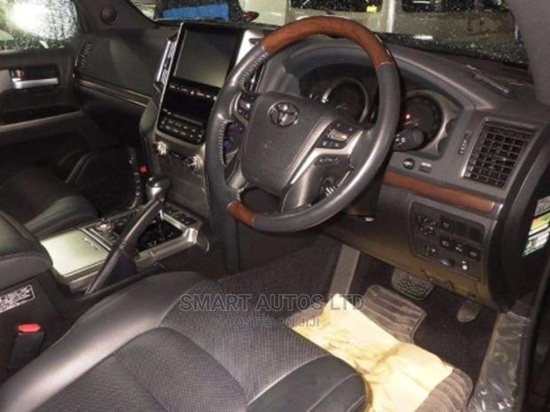 Pre-Owned 2016 Toyota Land Cruiser Black - Off-Road Vehicle