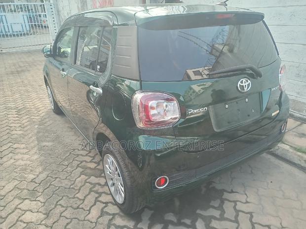 Toyota Passo 1.0 AWD 2016 Green