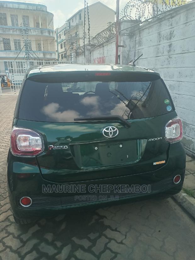 Toyota Passo 1.0 AWD 2016 Green