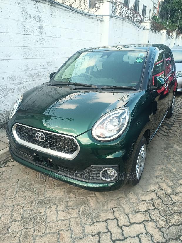 Toyota Passo 1.0 AWD 2016 Green