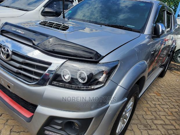 Toyota Hilux 2016 - Silver Model - Top-notch Quality
