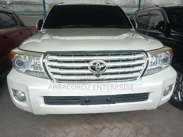 Toyota Land Cruiser Prado 2016 White