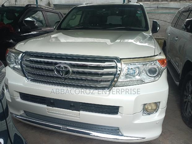Toyota Land Cruiser 4.6 V8 ZX 2016