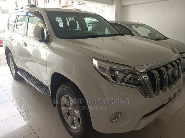Toyota Land Cruiser 2016 White