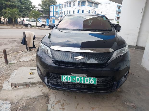 Luxury 4WD 2018 Toyota Harrier 2.0 in Black - Certified Pre-owned