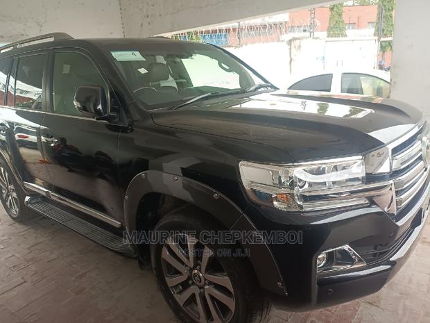 Toyota Land Cruiser 4.6 V8 ZX 2016 Black