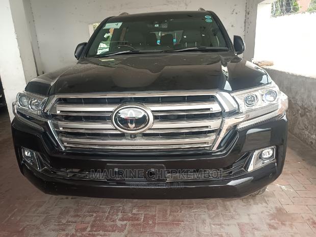 Toyota Land Cruiser 4.6 V8 ZX 2016 Black