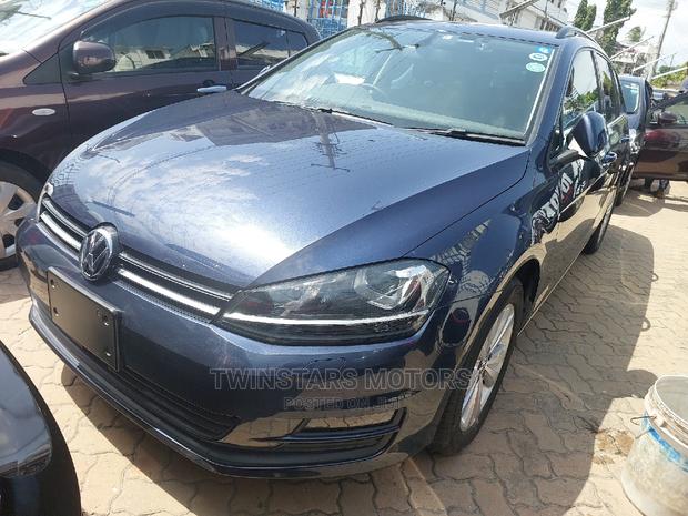 New 2017 Volkswagen Golf Blue: Modern, Efficient, and Fun to Drive