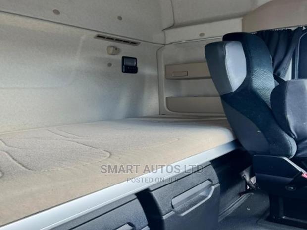 2016 Mercedes-Benz Actros in White: Heavy-Duty Truck