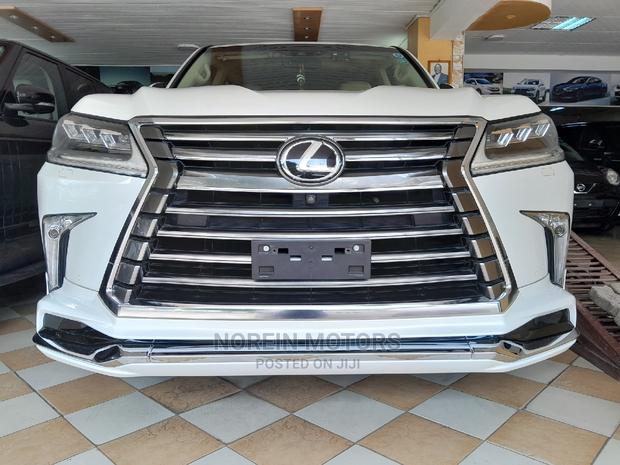 2016 Lexus LX White - Power and Sophistication