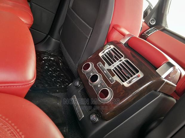 2016 Land Rover Range Rover in White: Powerful and Stylish SUV