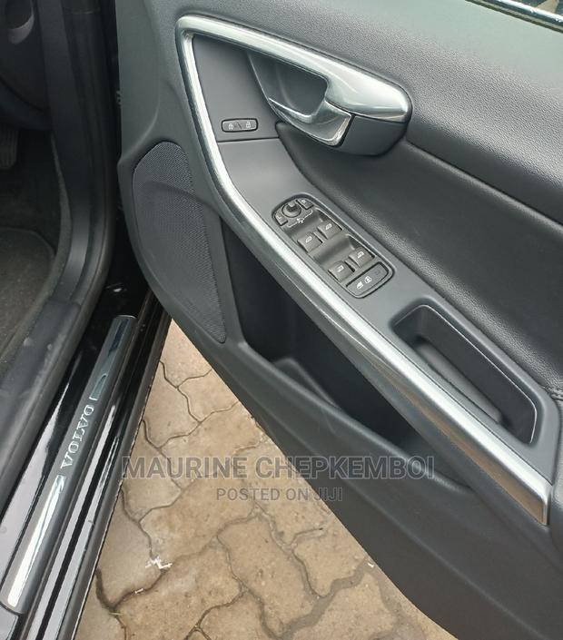 Volvo S60 T5 AWD 2016 Black