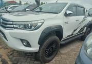 Toyota Hilux SR5 HI-RIDER 2016 White for sale