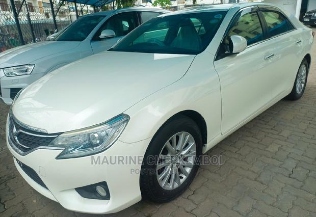 Toyota Mark X 2.5 AWD 2016 White