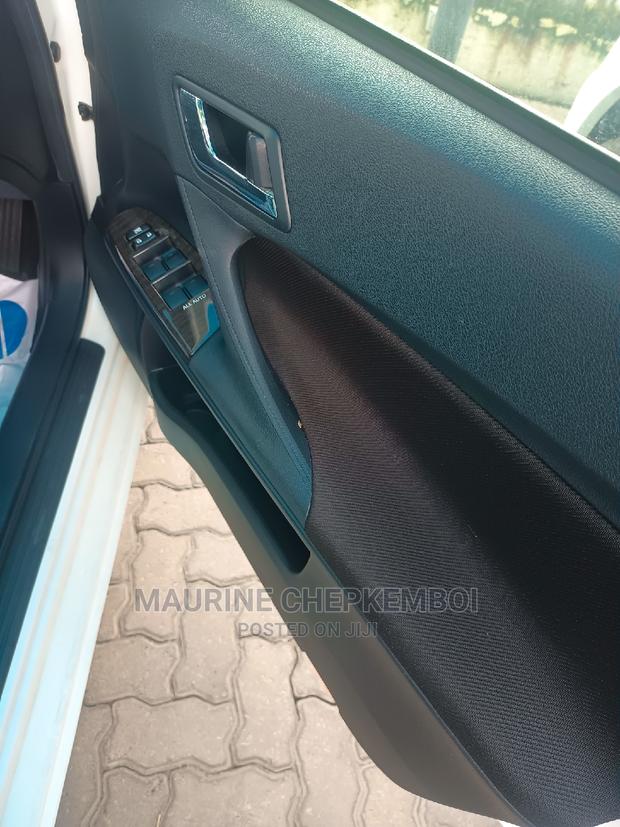 Toyota Mark X 2.5 AWD 2016 White