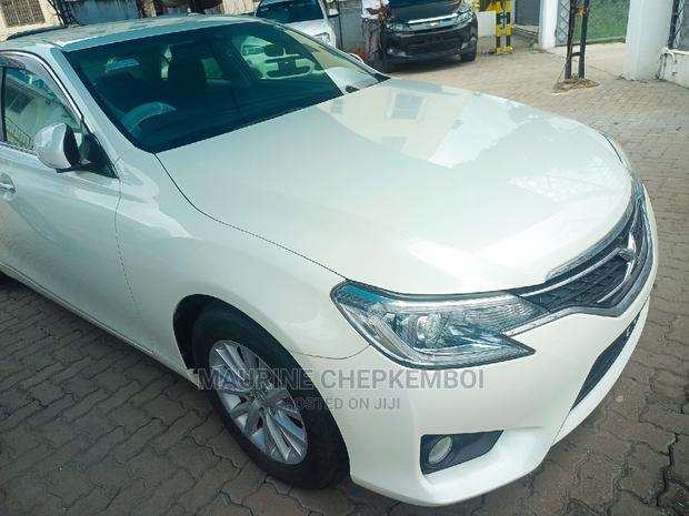 Toyota Mark X 2.5 AWD 2016 White