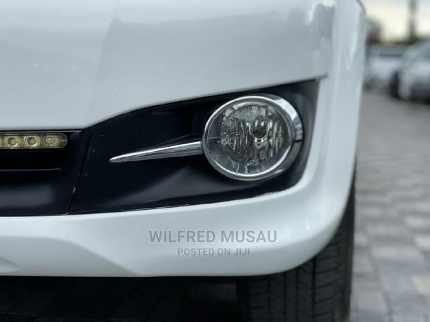2015 Toyota Fortuner White: Powerful and Luxurious SUV