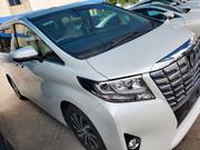 White 2016 Toyota Alphard - Comfortable Sedan for sale