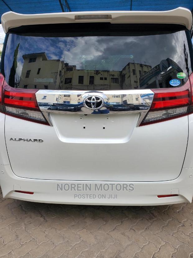 White 2016 Toyota Alphard - Comfortable Sedan