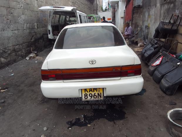 2000 White Toyota Corolla - Stylish and Efficient Used Car for You!