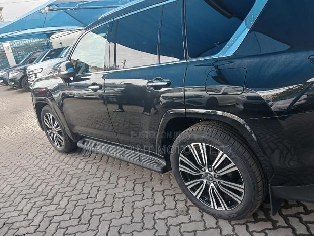 New Lexus LX 2023 Black: A Symphony of Power & Style