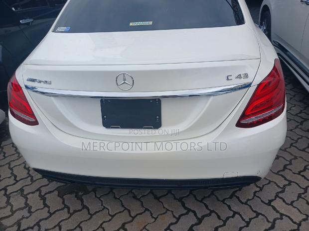 White Mercedes-Benz C43 2018: Pre-owned Luxury and Performance