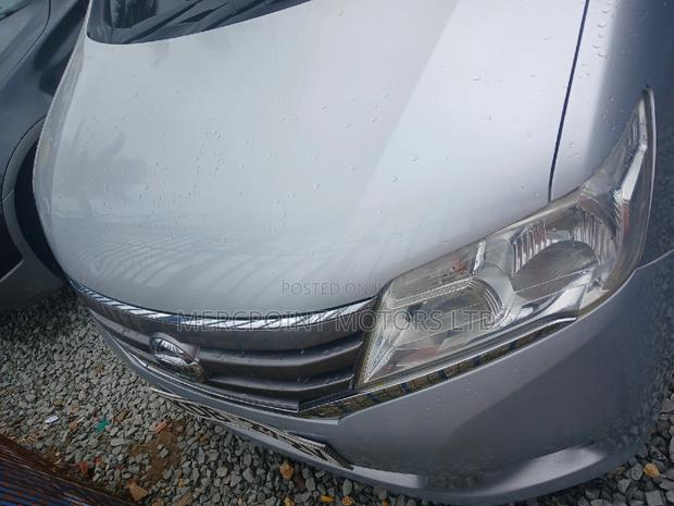 Pre-Owned 2014 Nissan Serena Silver - Versatile and Comfortable