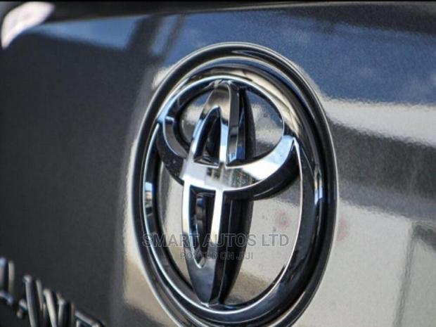 2022 Toyota Land Cruiser Gray - Off-Road Edition
