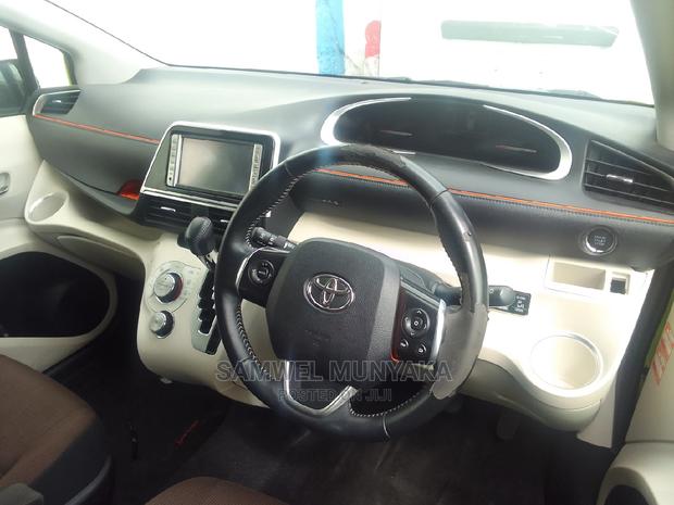 Green 2016 Toyota Porte - AWD 1.5 Pre-Owned