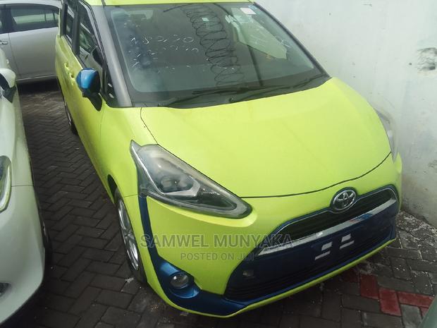 Green 2016 Toyota Porte - AWD 1.5 Pre-Owned