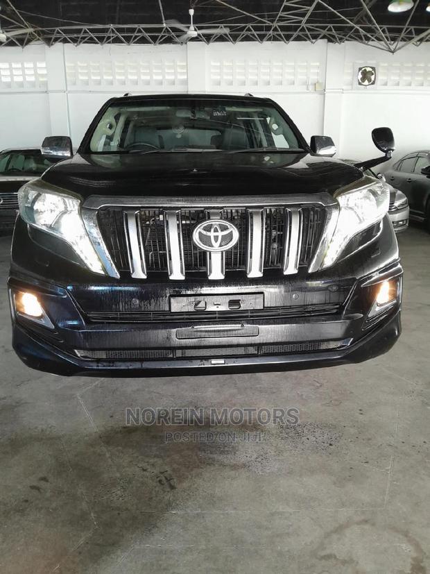 2014 Toyota Land Cruiser Black - Luxury SUV for Sale