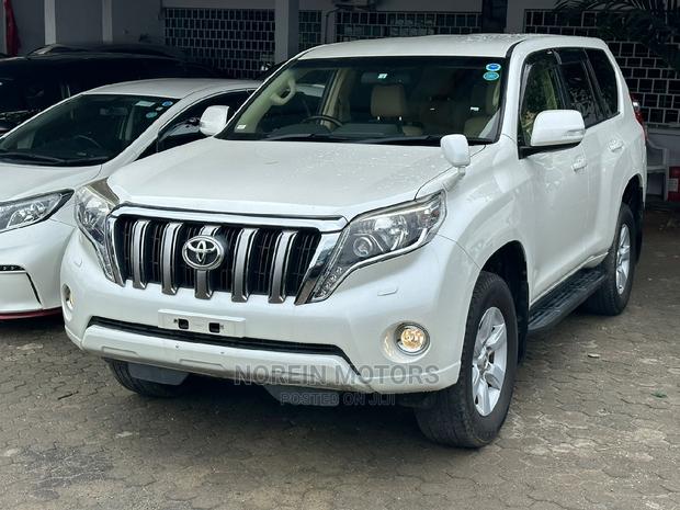 2017 Toyota Land Cruiser Prado White: Spacious Off-Road Adventure Vehicle