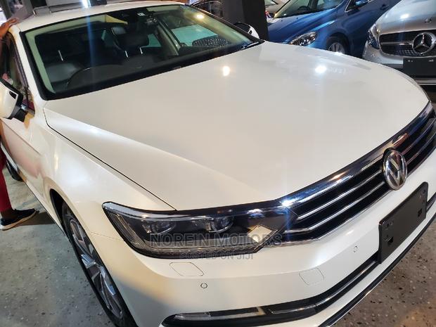 Volkswagen Passat 2016 - White, Stylish Sedan for Sale