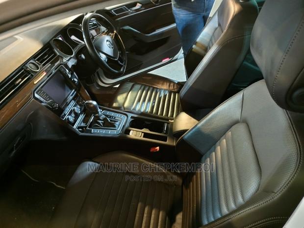 Volkswagen Passat 2016 White