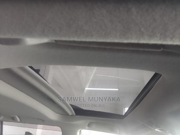 7-Seat 2016 Toyota Land Cruiser Prado 3.0 D-4D in Black: 190 HP Engine