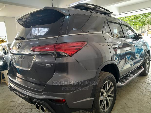 Black 2016 Toyota Fortuner: Certified Pre-Owned