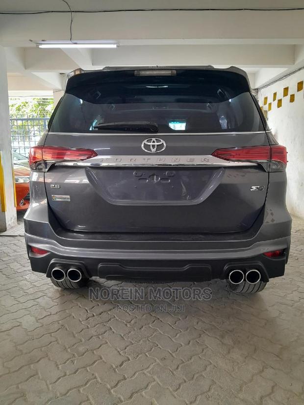Black 2016 Toyota Fortuner: Certified Pre-Owned
