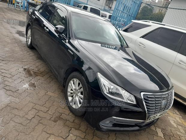 2015 Toyota Crown Majesta 2.5 AWD Hybrid - Platinum Black