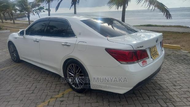 2014 Toyota Crown in White - Modern Sedan for Sale
