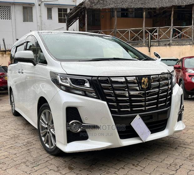 2017 Toyota Alphard Pearl Edition: Pre-Owned MPV