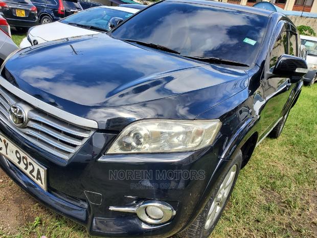2012 Toyota Vanguard Black - Top-Quality Used SUV at Great Price