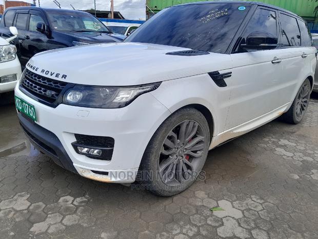 White 2016 Land Rover Range Rover Sport - Powerful Off-Road Performance