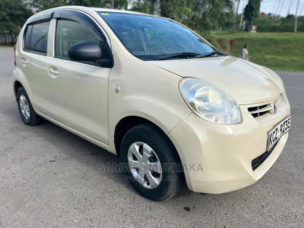 White 2013 Toyota Passo 1.0 AWD - Quality Used Car