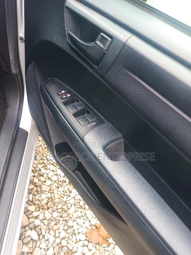 Toyota Corolla Fielder 2016 Silver